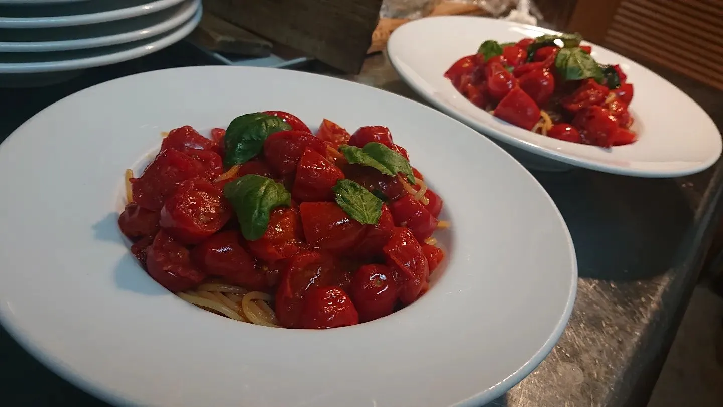 白鷹産ミニトマトたっぷりのスパゲッティーニ